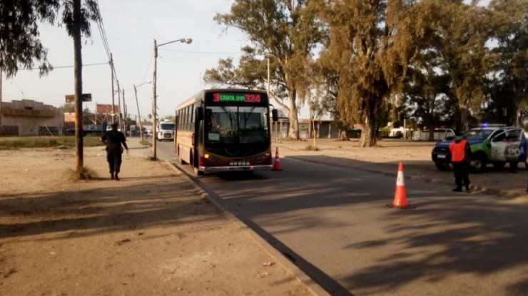 Detienen a 24 personas por violar aislamiento